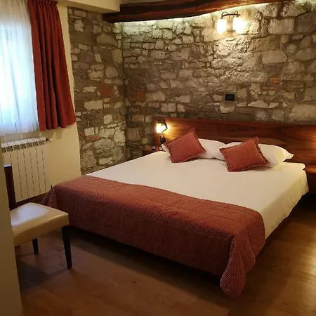 Domacija Linc Apartment *